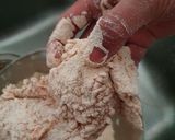 Foto langkah ke 7 dari resep Ayam Goreng KFC kw tanpa Telur dan Susu.