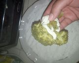 Foto del paso 7 de la receta: Brócoli capeado y relleno de queso en caldillo de jitomate