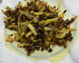 Foto del paso 5 de la receta: Salmón con patatas fritas y pimientos fritos