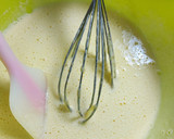 Foto langkah ke 4 dari resep Steamed Banana Cake Super Moist.