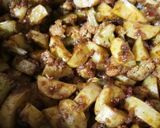 A picture of step 4 of Fry potato cauliflower.
