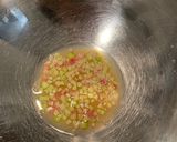 Une image de l'étape 4 de Ananas,miel,radis Green meat et cromesquis de crème fumée au foin.