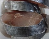 Hình bước làm 1 của món Cá thu chiên sốt cà chua