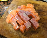 Foto del paso 1 de la receta: Guiso de salmón y almejas!!