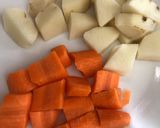 Foto del paso 2 de la receta: Caldo de pollo 🐓