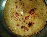 A picture of step 2 of Egg Paratha.
