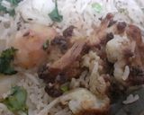 A picture of step 4 of Aloo gobi mutter tehri.