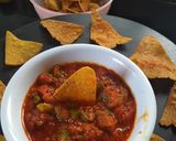 A picture of step 5 of Indian style simple Salsa nachos.