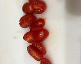 Foto del paso 1 de la receta: Tortilla de tomate cherry y taquitos de jamón