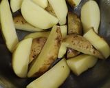 Foto langkah ke 1 dari resep Potato Wedges with Cheese Sauce.