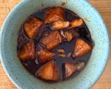 Foto del paso 3 de la receta: Salmón macerado con salsa de soja