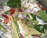Foto langkah ke 4 dari resep Ikan Kembung Kukus✨.