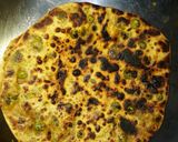 A picture of step 5 of Matar paratha.