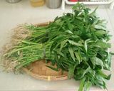 Foto langkah ke 1 dari resep Cah kangkung saus tiram tauco praktis ala saya.