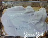A picture of step 1 of Bannoffee Pie.
