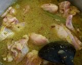 Foto langkah ke 2 dari resep Ayam Goreng Kremes Lengkuas.