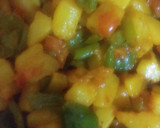 உருளைக்கிழங்கு குடைமிளகாய் ப்ரை ரெசிபி ஸ்டேப் 3 புகைப்படம்