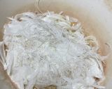 A picture of step 1 of French onion pasta salad.