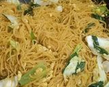 Foto langkah ke 7 dari resep Bihun Goreng ala Solaria.