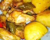 Foto del paso 5 de la receta: Alitas de pollo al horno con patatas