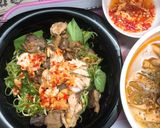 Hình bước làm 6 của món Gỏi rau muống bào lòng gà - Miến măng gà