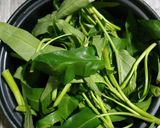 Foto langkah ke 1 dari resep Tumis Kangkung Tauge.