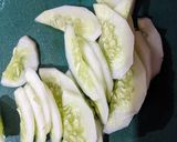 Gambar langkah 1 resipi Jelatah Timun Asam Kulit Limau.