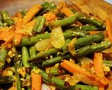 A picture of step 4 of Schewan beans and carrot stir fry.