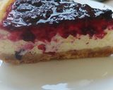 A picture of step 6 of Blackberry baked cheesecake.