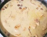Foto del paso 6 de la receta: Filetes de pechuga de pollo a la crema de champiñones