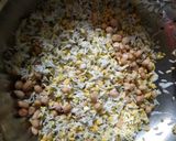A picture of step 4 of Vegetable khichdi.