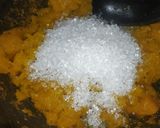 A picture of step 3 of Pumpkin Halwa.