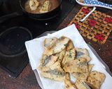Foto del paso 3 de la receta: Gallo en salsa verde con papas cocidas y huevo duro