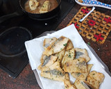 Foto del paso 3 de la receta: Gallo en salsa verde con papas cocidas y huevo duro