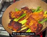 A picture of step 6 of Blackened chicken with caramel and clementine dressing.