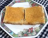 A picture of step 3 of Mayo-Schezwan-Potato Toasted Sandwich.