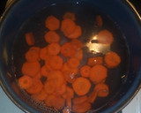 Foto del paso 1 de la receta: Espárragos blancos con zanahorias aliñados con orégano