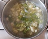 Foto del paso 1 de la receta: Sopa de brócoli y coliflor