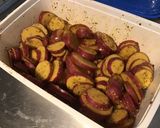 Une image de l'étape 6 de Pommes de terre roseval rôties aux épices, ail, échalotes et origan.