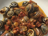 Caracoles en salsa