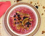 Foto del paso 2 de la receta: Smoothie Bowl "Rosa" con granola