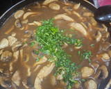 Foto del paso 5 de la receta: Pechuga de pollo en salsa de champiñones