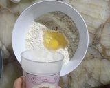 Foto del paso 1 de la receta: Tarta rústica de zapallitos media masa gluten free