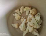 Foto langkah ke 1 dari resep Sup Kembang Kol Telur Puyuh.
