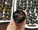 Foto langkah ke 4 dari resep Kue Cokelat Sprinkle.