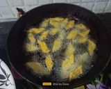 A picture of step 4 of Methi Namak Pare.