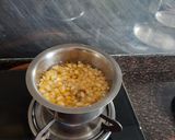 A picture of step 1 of Chatpata Corn bhel.
