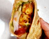 पनीर काठी रोल (Paneer kathi roll recipe in Hindi) रेसिपी चरण 14 फोटो
