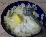 A picture of step 2 of Stuffed chicken.