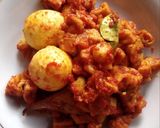 Foto langkah ke 5 dari resep Sambal Goreng Tahu Telur.